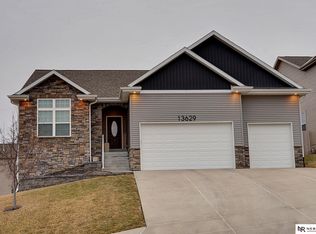 13629 Corby St, Omaha, NE 68164