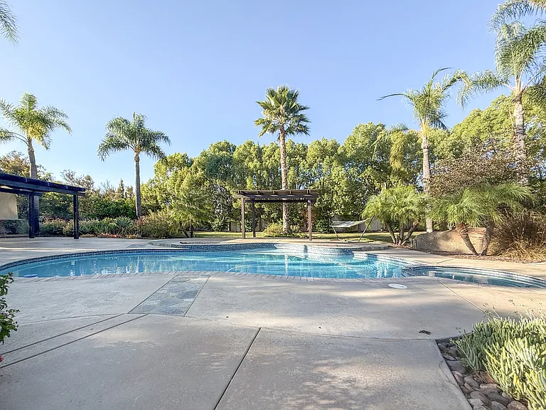 14212 Sandhill Rd — Photo 20