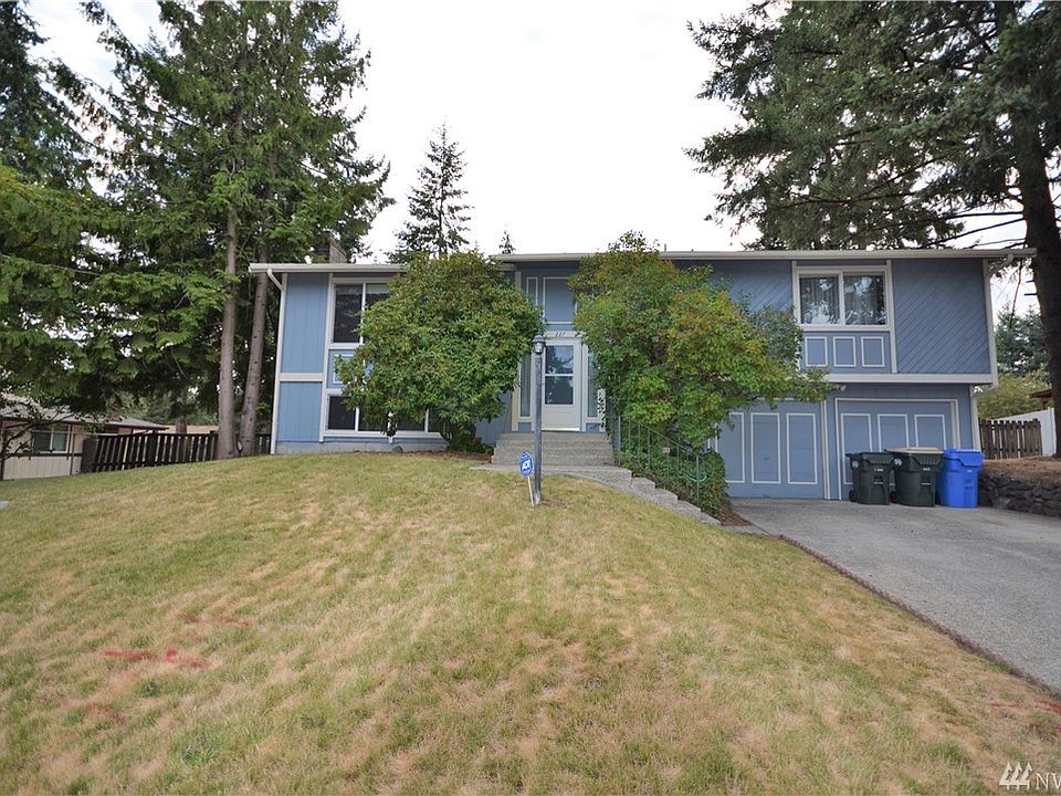 1st image of 227 Peregrine Dr SE