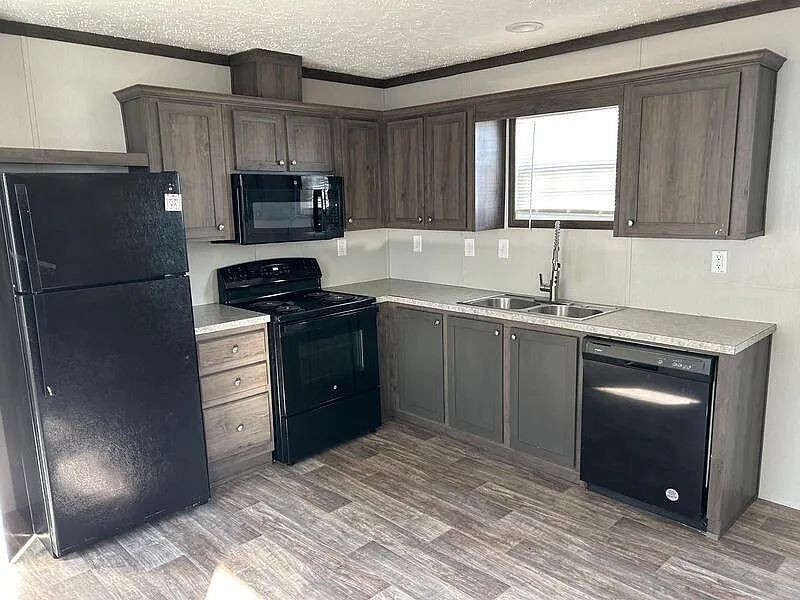 3 bed, 2.0 bath, $1,250 — Photo 4
