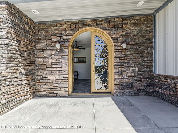 3rd image of 167 Linda Vista Ln