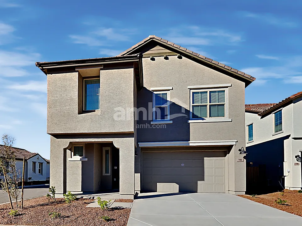 795 S 150th Dr
