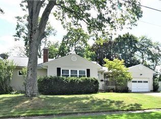 1118 Walton Dr, Akron, OH 44313