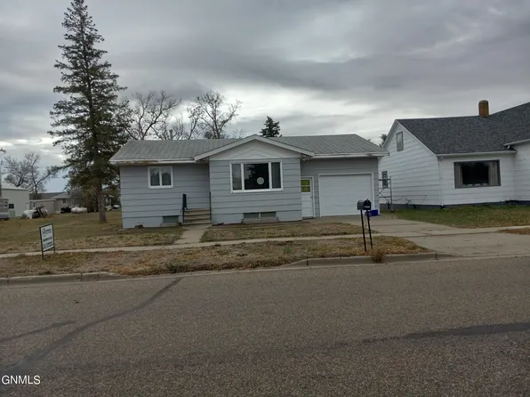 205 4th St NE, Hazen, ND 58545