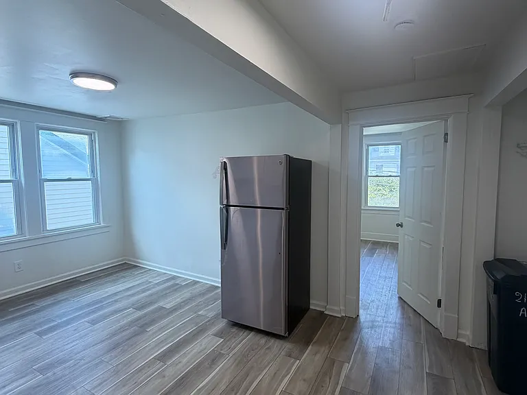 214 Ward St #2 — Photo 6