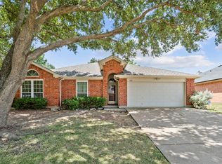 3321 Harbourtown Dr, Grand Prairie, TX 75052