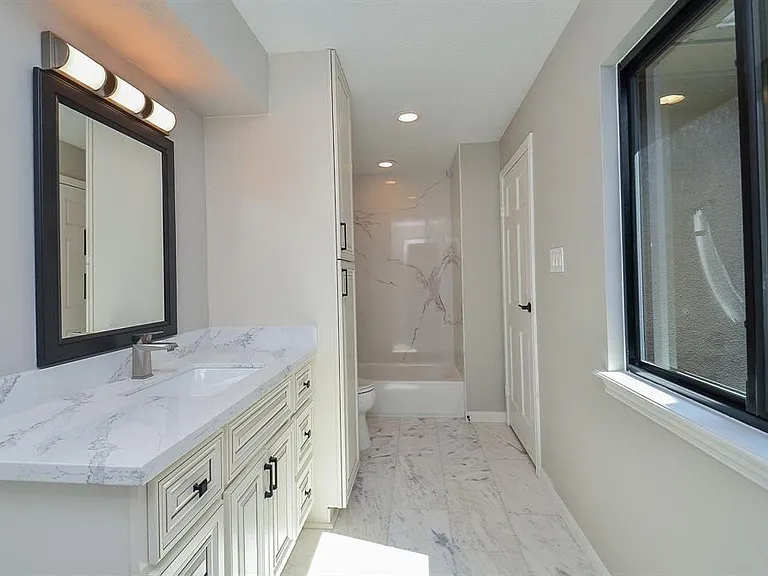 15735 Tanya Cir — Photo 38