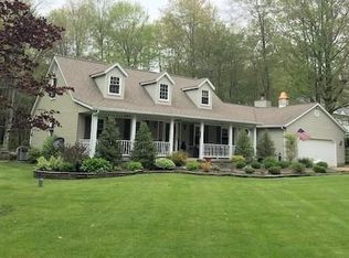 10900 Stafford Rd, Chagrin Falls, OH 44023