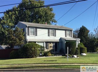 1 Colonial Rd, Roselle, NJ 07203