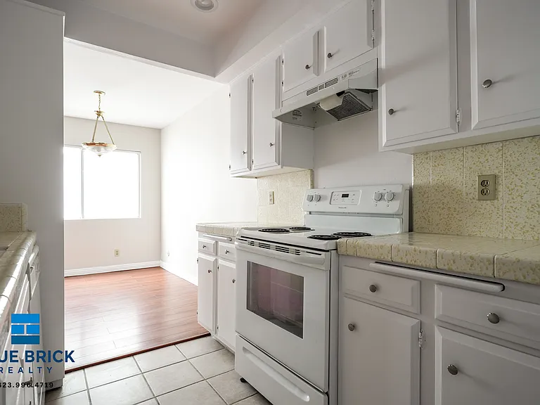 815 S Shenandoah St #301 — Photo 6