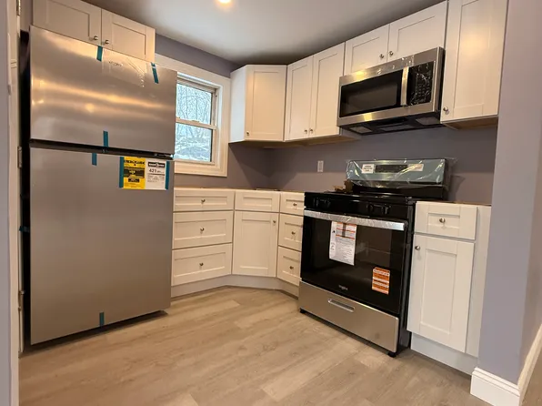 10 Briarcliff Ter, Mattapan, MA 02126