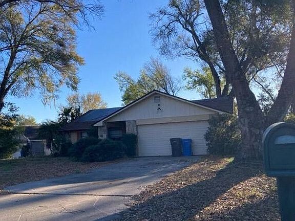 3rd image of 1017 Ridgefield Dr