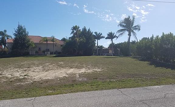 2nd image of 2101 Magdalina Dr