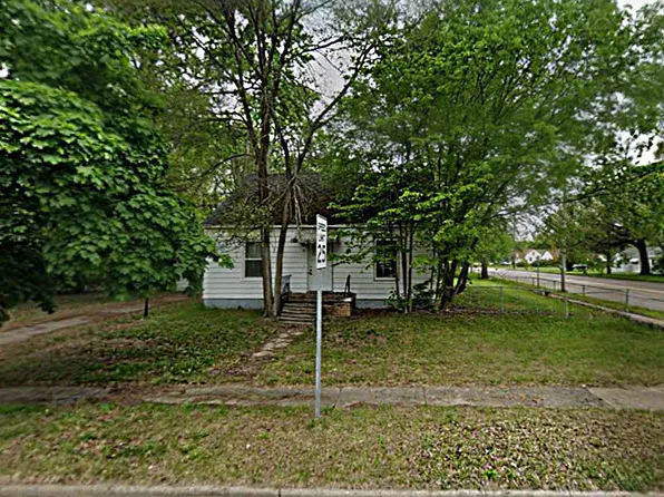 4 Cedar Ave S, Battle Creek, MI 49037