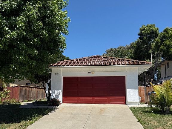 4th image of 2725 Filbert St