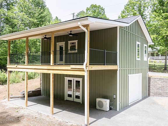 3rd image of 144 Caron Dr