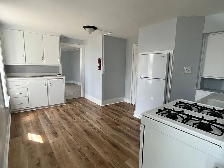 410 S Excelsior St — Photo 1