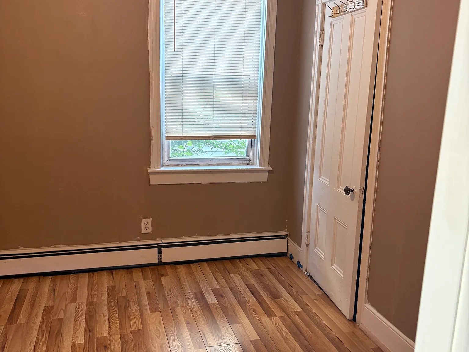 2 bed, 961 sqft, $1,800 — Photo 3