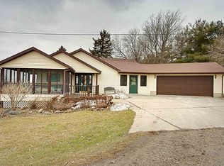 24308 V Ave, Reinbeck, IA 50669