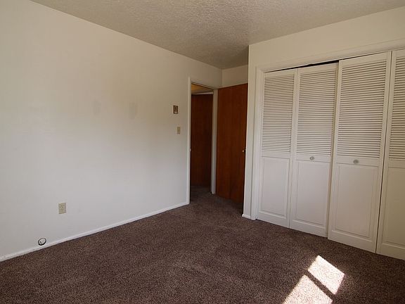 5th image of 2210 Saint Clair Rd #2130