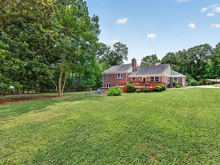 3519 Mill Pond Rd — Photo 3