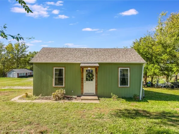 601 E Santa Fe St, Carrollton, MO 64633