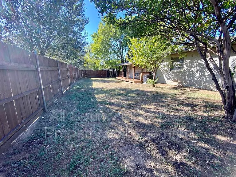 801 Irwin Dr #A — Photo 11