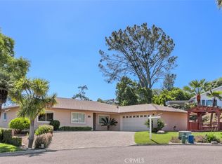 1075 La Reina Dr, San Marcos, CA 92078