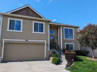 19507 Gail Ave, Omaha, NE 68135