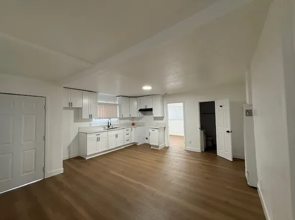 219 W 53rd St, Los Angeles, CA 90037