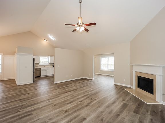 3rd image of 4689 Knights Bridge Ct