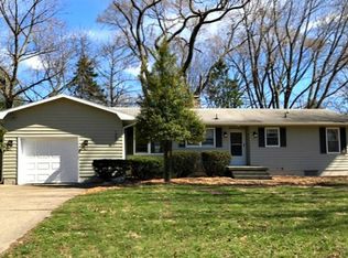 1502 Cambridge Dr, Champaign, IL 61821