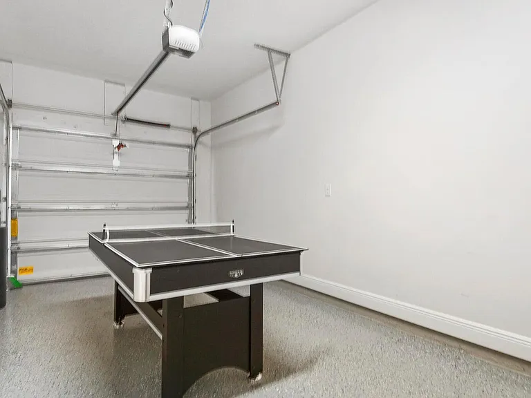 7482 Shadow Lake Dr — Photo 17