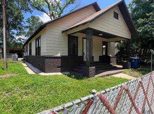 714 W Quitman Ave, Gladewater, TX 75647