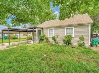 411 E Iowa St, Walters, OK 73572
