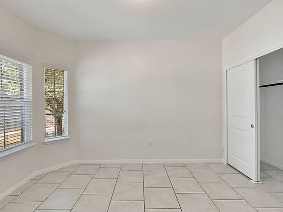 3rd image of 9201 Sawyer Fay Ln
