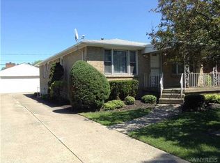 4877 N Bailey Ave, Amherst, NY 14226