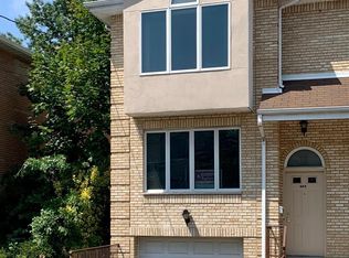 229 2nd St, Palisades Park, NJ 07650