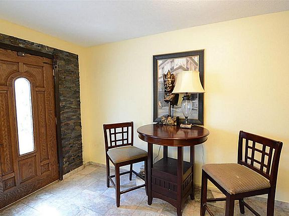 2nd image of 7287 Chasewood Dr