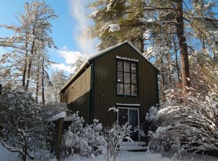 21 Pine Grv, Amherst, MA 01002