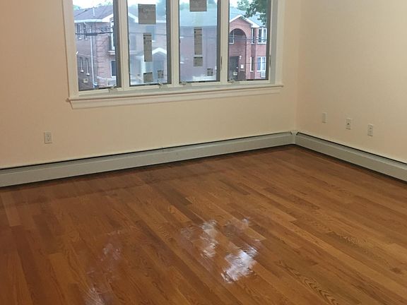 2nd image of 15018 23rd Ave #2