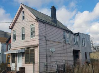 203 12th Ave, Newark, NJ 07107