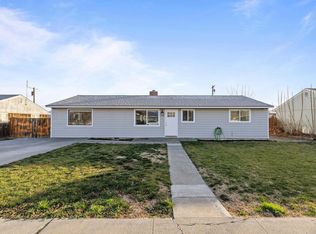 903 S Green St, Kennewick, WA 99336