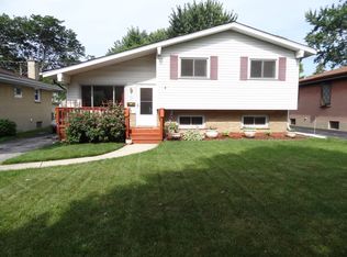 936 S Summit Ave, Villa Park, IL