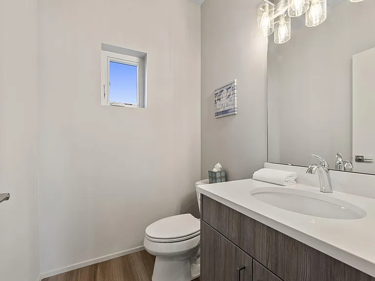 914 21st St #914 — Photo 16