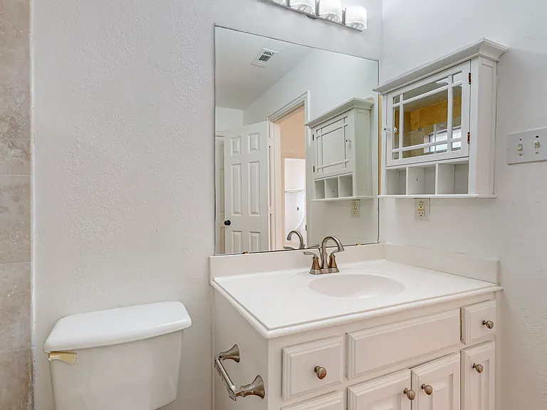 8609A Rugby Dr — Photo 17