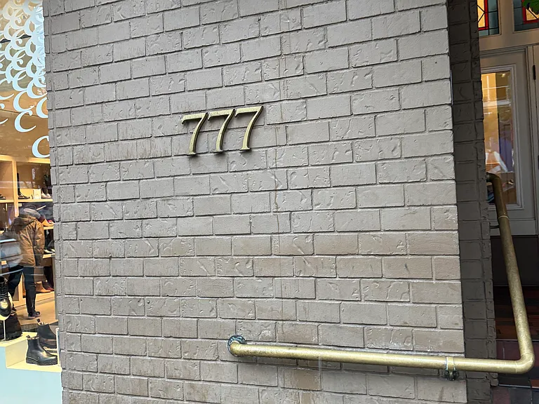 777 Burrard St #87 — Photo 2