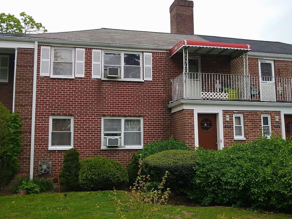 2nd image of 131-58 Laurelton Pkwy