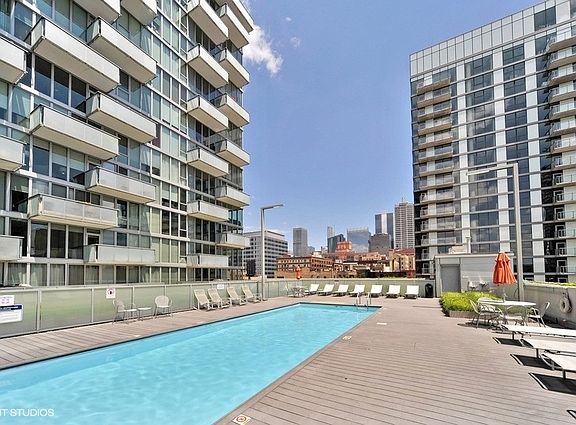 3rd image of 659 W Randolph St APT 414