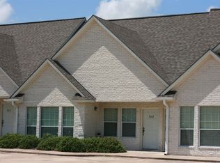 3616 S Hampton Ct, Bryan, TX 77801